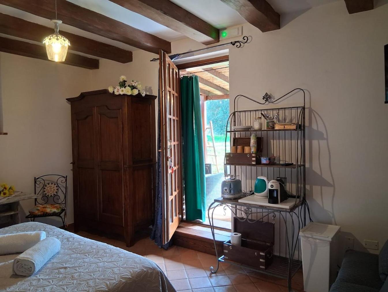 Montebello Degli Olivi 丘西 外观 照片